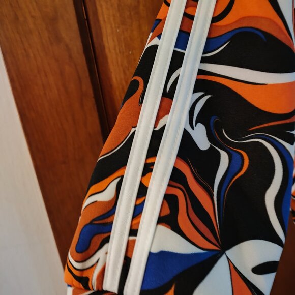 Multi colored track suit - Picture 11 of 12